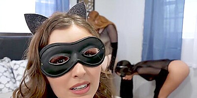 Bianca Bangs And Leana Lovings - Teenager 18+ Burglars Help A Cop To Forget Them