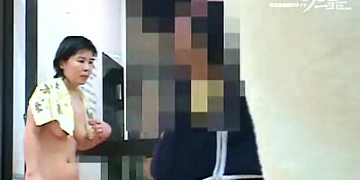 japanese public bathroom.22