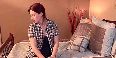 Lesbo Teen 18+ Fingering And Scissoring With Milf - Karlie Montana