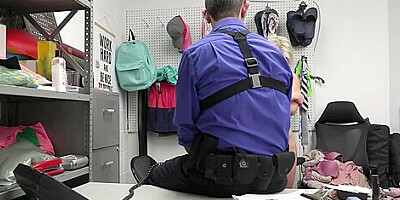 Blonde Office Fucked By Security With Slimthick Vic
