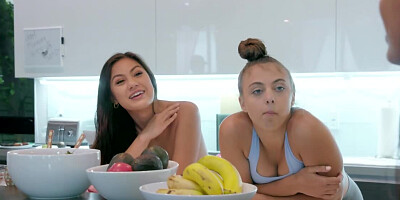 Muffs of chicks like Sloan Harper and Kendra Spade await humping