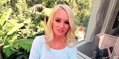 Emily Austin knows that being a pornstar is her thing