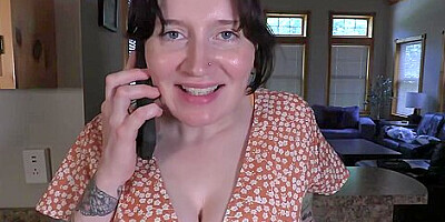 Bettie Bondage In Step mommy Holds The Moan