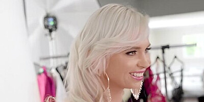 Kenzie And Astrid Get Pussy Ravaged By With Jessy Jones