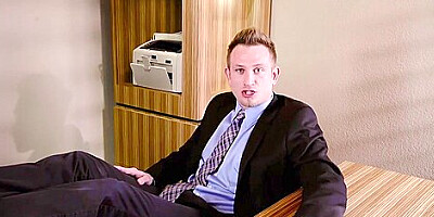 Hung Guy Bill Likes Karlee Greys Pantyhose
