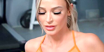 Blonde In Yoga Pants Seduces Lucky Guy At The Gym