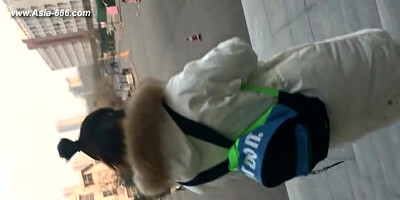 chinese girls go to toilet.130