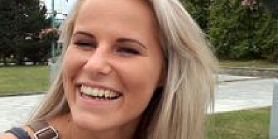 Sexually concupiscent golden-haired with fantastic pointer GFs in czech amateurs