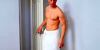 Perverted Milf Sees Mascots Boner Under - Alexis Fawx And Zac Wild