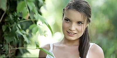Anita Bellini - Irresistible At Brunette