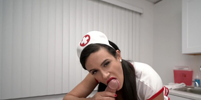 Penny Barber plays with her pussy and gives blowjob in POV video