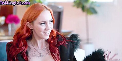 Booty Licious - Dyke Beauty Seduces Ginger Lez B4 Eating Her Vagina Out