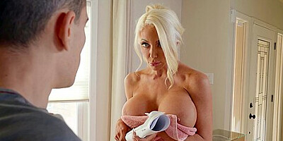 Gorgeous Milf Nicolette Shea Heart-stopping Sex Clip