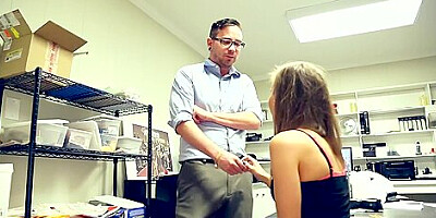 Cheater Gets Gagged While Cuckolded In Office