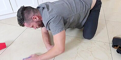 Mike So He Bangs His Bros Wife - Cherie Deville!