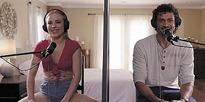 Dainty And Unscripted Smut - Anna Claire, Anna Claire Clouds And Alex Jones