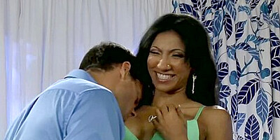 Sadie Santana - Inviting Sadies Big Tits Xxx