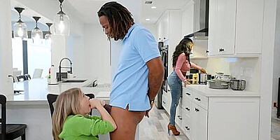 Naomi Foxxx, Coco Lovelock And Jay Bangher - And Pleasuring Each Other In Bed