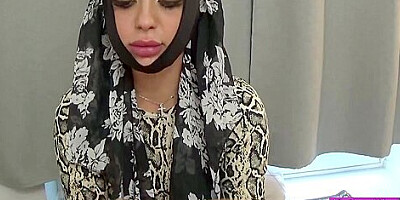 Horny Iranian Sex With 30 Years Old Persian Milf
