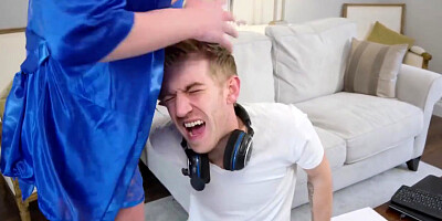 Cathy Heaven And Danny D - Wife Searchs For A Way To Catch Attention Of Her Gamer Hubby