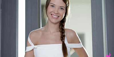 Skinny Coed Amely Makes Her Tight Pussy Cum With A Vibrating Toy!