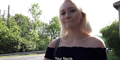 POV Czech teen4cash enjoys outdoor sex after flashing