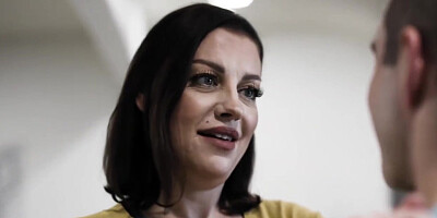 Lonely Step mom Sovereing Syre Wants Step-son Impregnate Her