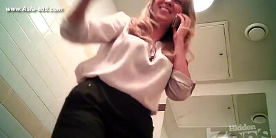 peeping blondes go to toilet.48