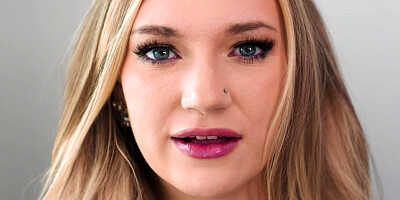 UP CLOSE - Stunning Petite Blonde Daisy Lavoy Craves Her Pussy Rough Stuffed With Donnie Rock's BWC