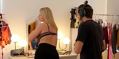 Naughty America - Rachael Cavalli gets fucked by her assistant!