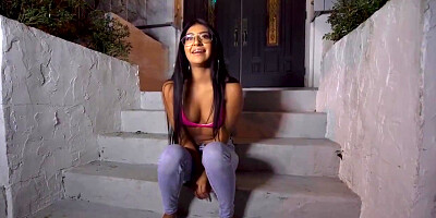 Binky Beaz In Binky Gets Fucked On Her Driveway Gf