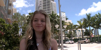 Amateur blonde Marianna gets money for fuck