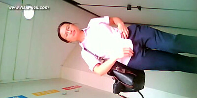 chinese girls go to toilet.85