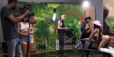 Kira Noir, Queenie Sateen, Hollywood Cash - Camera Guy Takes Two