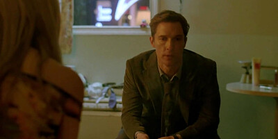 Alexandra Daddario and Alyshia Ochse - True Detective S01E02