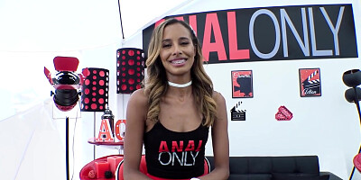 Kylies In The Mood For Anal