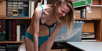 Crying teen 18+ Thief Wants To Get Of The H - Catarina Petrov