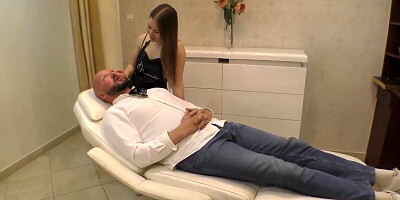 New Amalia Davis Youtuber Bald And Bankrupt Convinces Busty Russian teen 18+ To Follow Her Dream (22-06-2023)