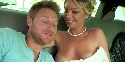 Hubbies sexy gift on the day of the wedding