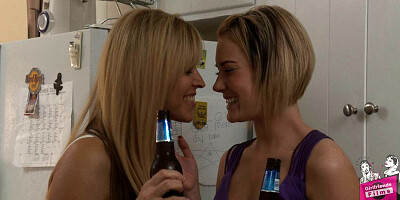 Nicole Moore & Riley Rey in Exchange Club #04
