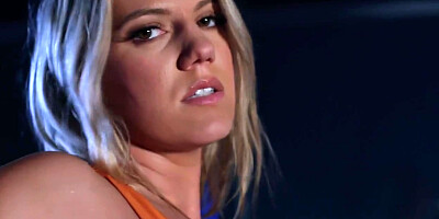 Lardy Candice Gets Her Asshole Stretched Ou