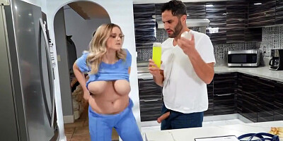 Fucking Doggystyle In Kitched And Takes Facia With Gabbie Carter