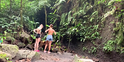 Shares Her Bali Vacation With Us