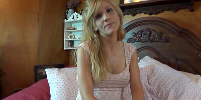 Sexy blond mature babe loves to swallow a creamy load