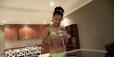Pleasing ladylove's hd action