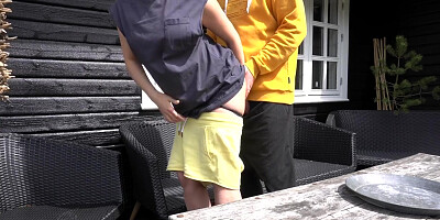 Risky Public Sex With Curvy Girl - Projectsexdiary
