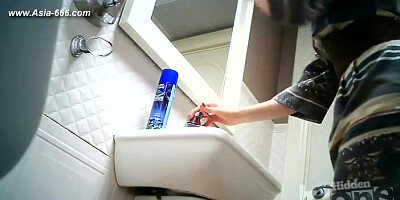 peeping blondes go to toilet.35