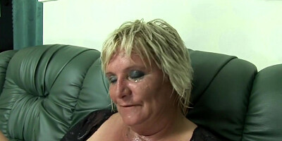 Blonde Granny Gets Her Hairy Twat Slammed - Xfamster