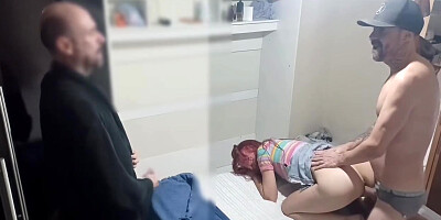Esposa Olhos Vendados Marido Esconde Amigo No Guarda Roupa Pra Foder Esposa Sem Ela Perceber! 20 Min