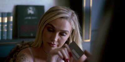 Kendra Sunderland Glass Castle 3413